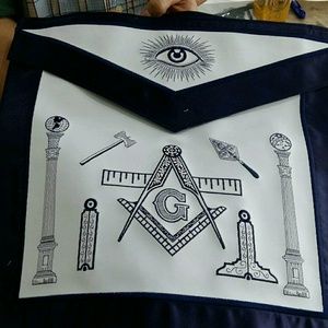 Meet your Posher, Derall